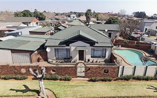 3 Bedroom House in Brakpan Central