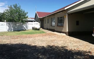 4 Bedroom House in Modder East