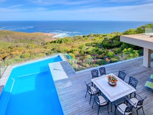 5 Bed House in Oubaai and surrounds