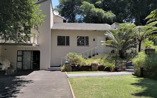 3 Bedroom House in Wembley