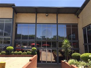 270 m² Commercial space in North Riding