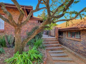 4 Bed Townhouse in Boskruin