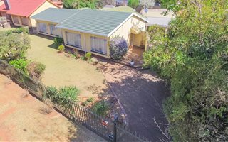 4 Bedroom House in Edleen