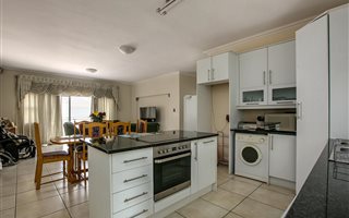 2 Bedroom Apartment in Parkview