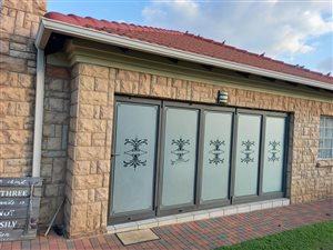 3 Bed House in Rooihuiskraal North