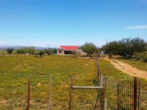 13.2 ha Farm in Oudtshoorn