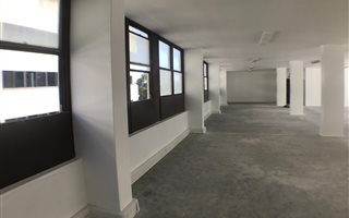 270 m² Commercial space in De Waterkant