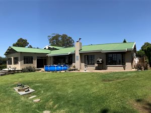 6 Bed House in Himeville