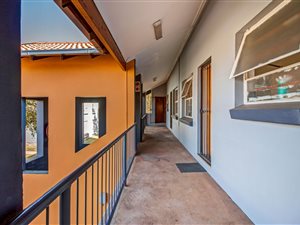 2 Bed Apartment in Tembisa
