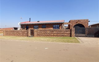 3 Bedroom House in Daveyton