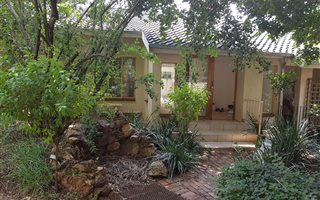 2 Bedroom House in Hurlingham