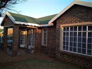 2 Bed Townhouse in Meyerton Central