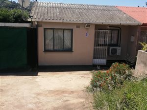 2 Bed House in Trenance Manor