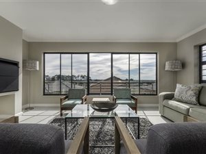 3 Bed Duplex in Lorraine