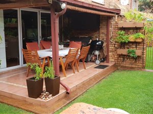 2 Bed Townhouse in Zwartkop