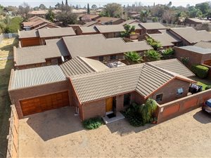 3 Bed Cluster in Selcourt