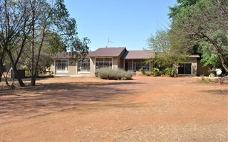 450 m² Office Space in Rynfield