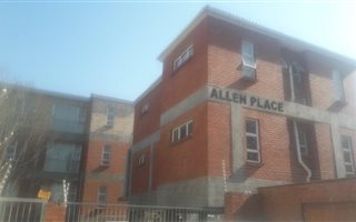2 Bedroom Apartment in Grahamstown Central