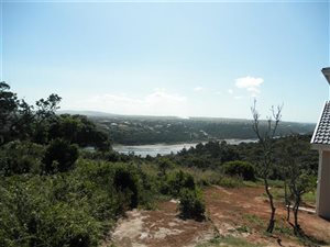 945 m² Land available in Merryhill