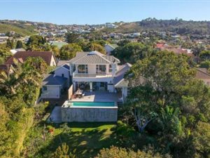 4 Bed House in Plettenberg Bay