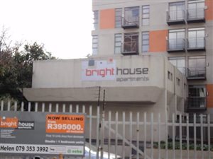 Bachelor apartment in Richmond