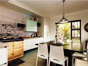4 Bed House in Loerie Park