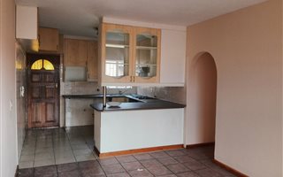 3 Bedroom Apartment in Mayberry Park