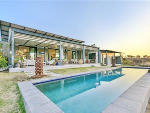 4 Bed House in Lanseria and surrounds