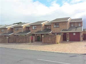 3 Bed Apartment in Roundhay