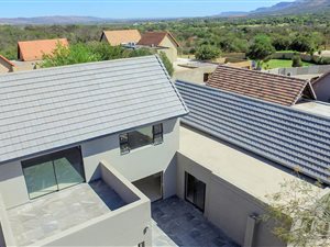3 Bedroom House in Leloko