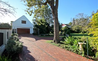 5 Bedroom House in Briza