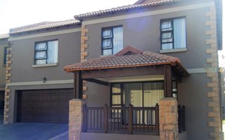 4 Bedroom House in Birdwood