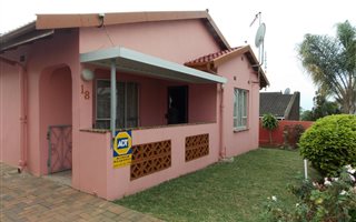 3 Bedroom House in Shallcross