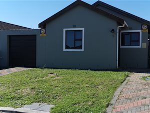 3 Bed House in Camelot