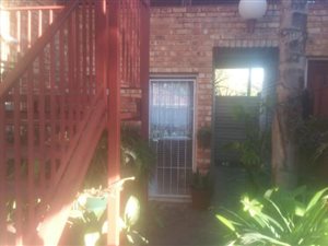 3 Bed Simplex in Mountain View