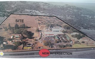 12.9 ha Land available in Derdepoort