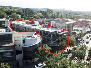 1514 m² Retail Space in Greenside
