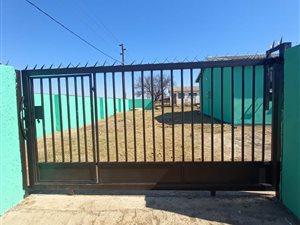 2 Bed House in Ezakheni