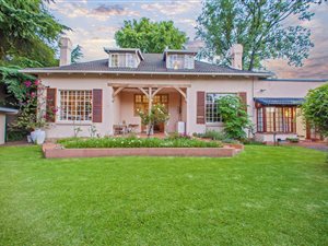 5 Bed House in Parkview