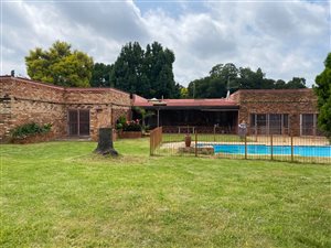 8 Bed House in Rembrandt Park