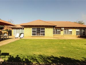 4 Bed House in Erasmus