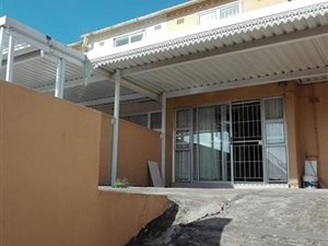 3 Bed Duplex in Newlands East