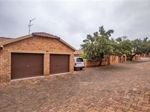 3 Bed Townhouse in Honeydew