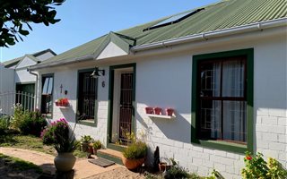 2 Bedroom House in Oakglen