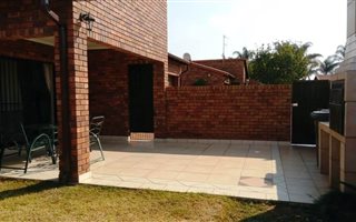 3 Bedroom House in Florauna