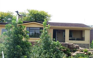 3 Bedroom House in Vierfontein