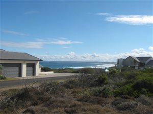 855 m² Land available in Moquini Coastal Estate