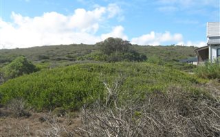 855 m² Land available in Moquini Coastal Estate