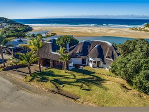 5 Bed House in Cintsa