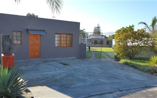 3 Bedroom House in Sonnekuil
